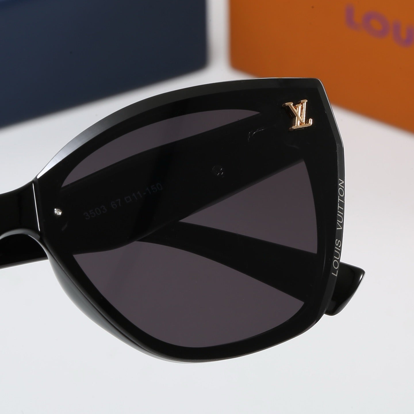 5-Color Fashionable Four-Leaf Clover Sunglasses