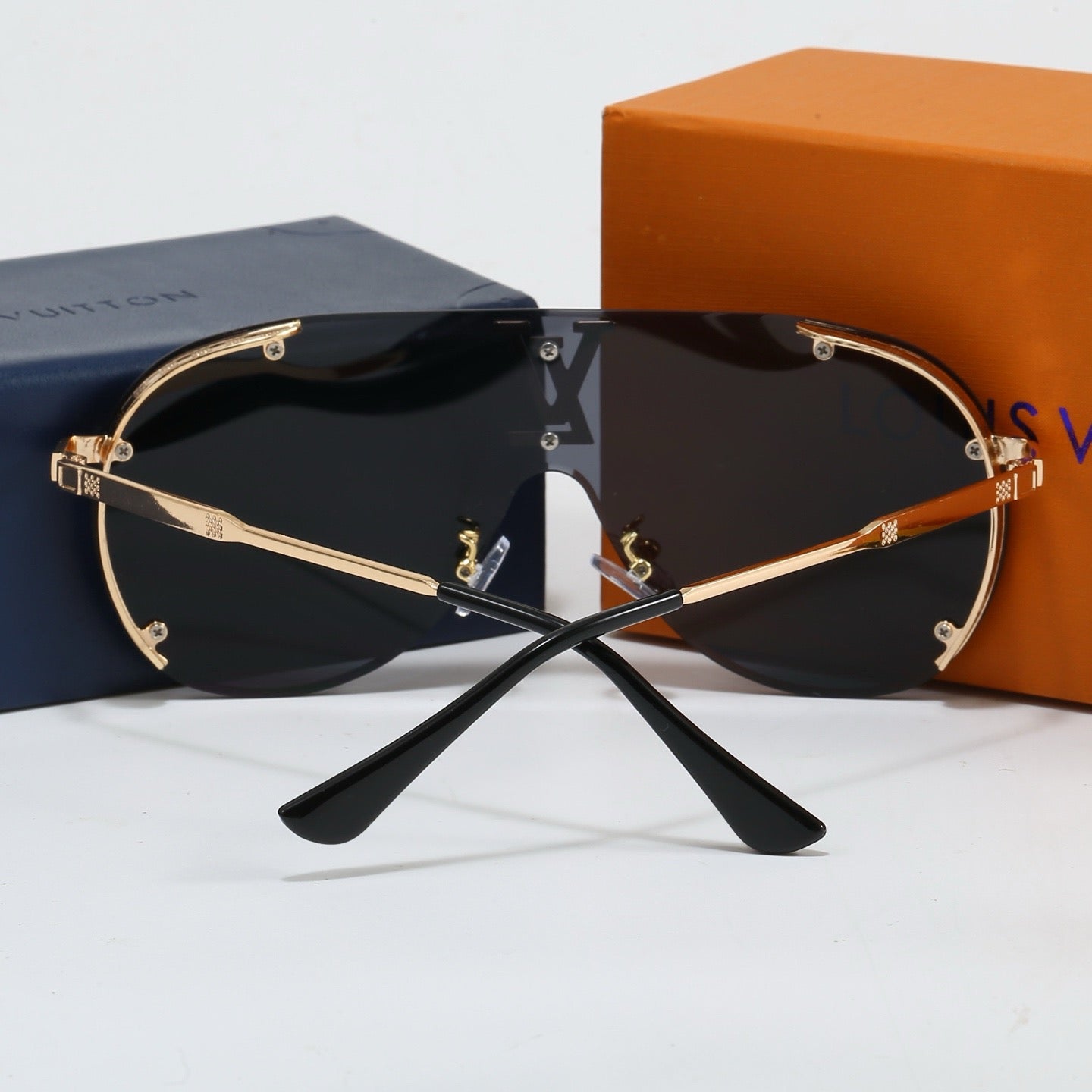 5-Color Fashionable Four-Leaf Clover Sunglasses